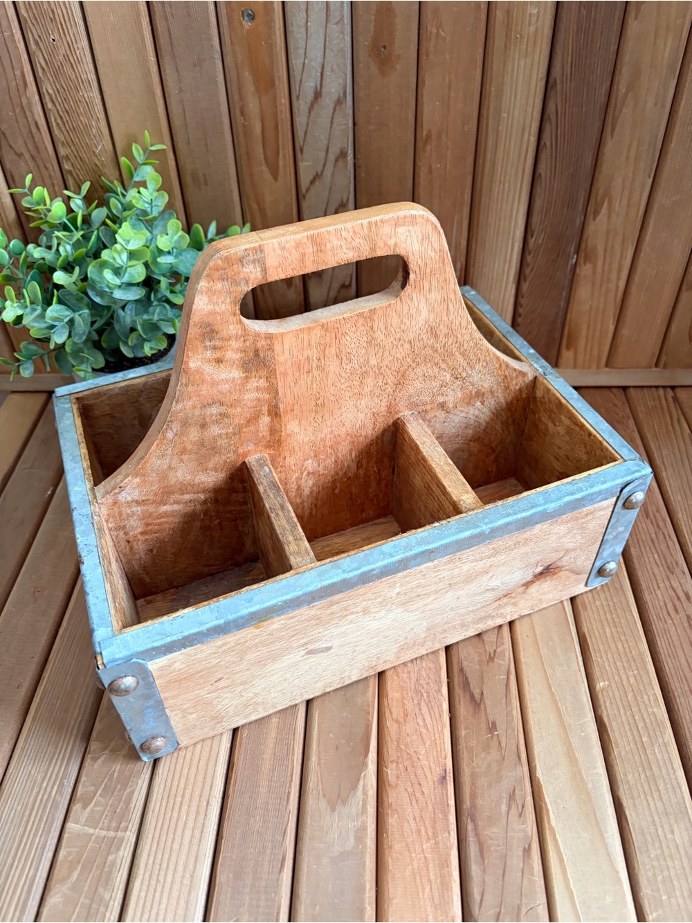 Cynthia Rowley New York Home Wooden Caddy 6 Compartment Drink Utility Organizer